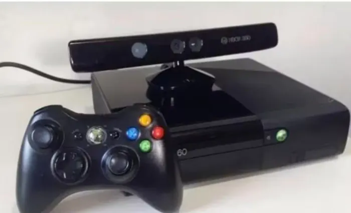 Vídeo game xbox 360 com Kinect * Bloqueado