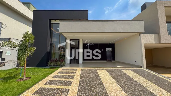 Belíssima casa térrea no Jardins Bolonha