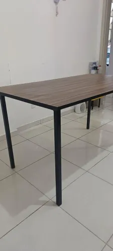Mesa Industrial estrutura em ferro 30x30. Medidas 140x80cm