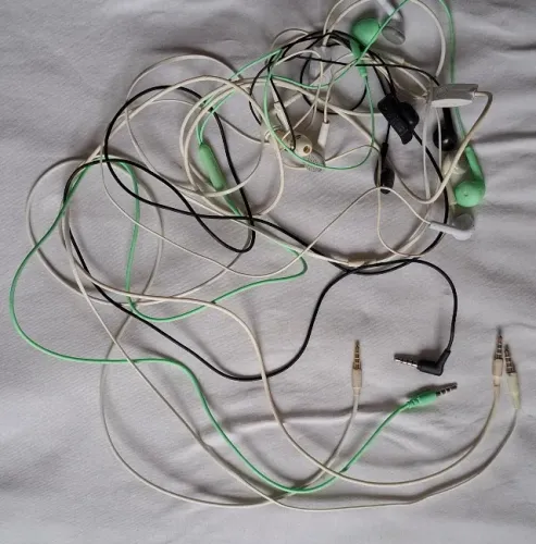 Fone de ouvido com fio com microfone, original, seminovo, funcionando, a partir de 20,00