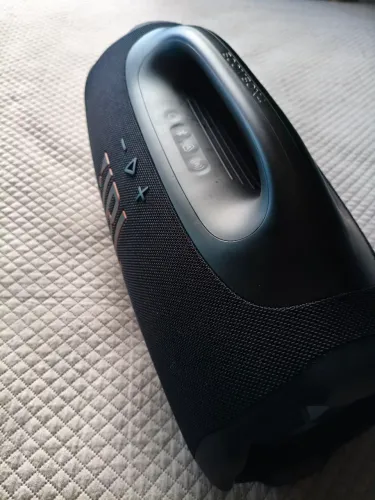 JBL boombox 4 