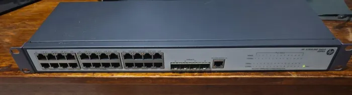 Switch gerenciável HP V1910-24g (3com)