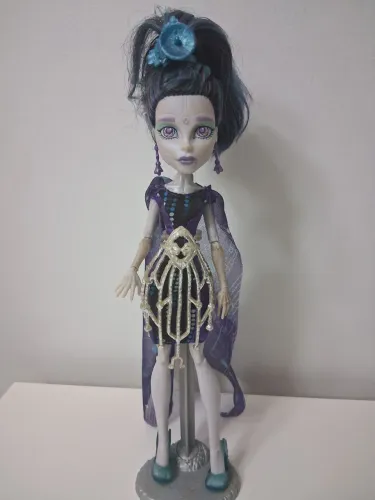 Monster high