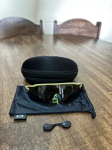 Óculos Radar Oakley x Piet