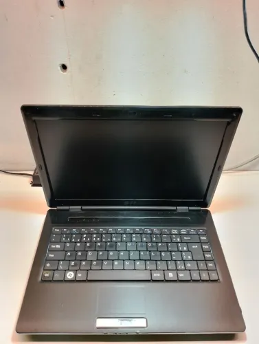? Notebook STI Dual Core | 4GB RAM | HD de 100GB | Formatado Uso Basico
