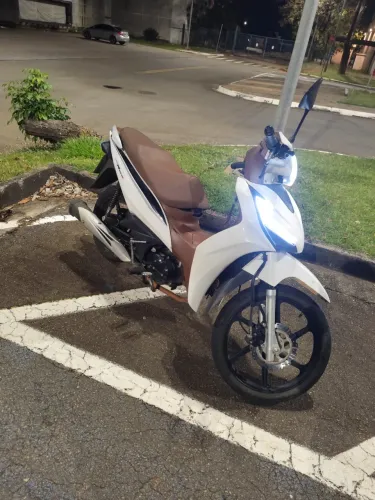 Venda de moto semi nova 