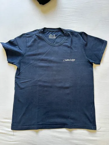 Camiseta Osklen Surfing Original - Azul Marinho - Tamanho P (Veste M)