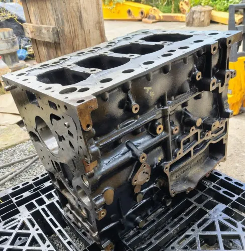 Bloco do motor JCB pra retroescavadeira 3C, 3CX, 4CX<br>R$5.000,00