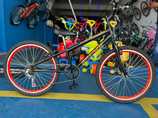 Bicicleta aro 24 com marcha