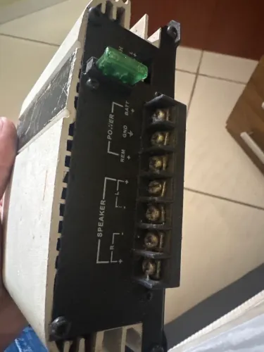 Amplificador automotivo Stetsom 500w