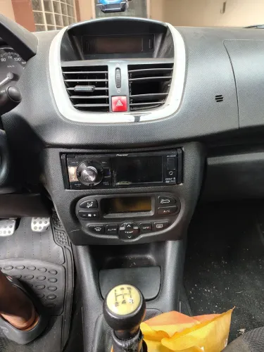 Peugeot 207 XS 1.6 Flex 16V 5P 2010