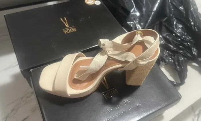 Sandália Vizzano Nova