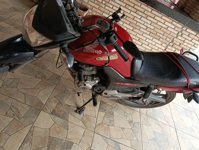 Vendo uma moto 160