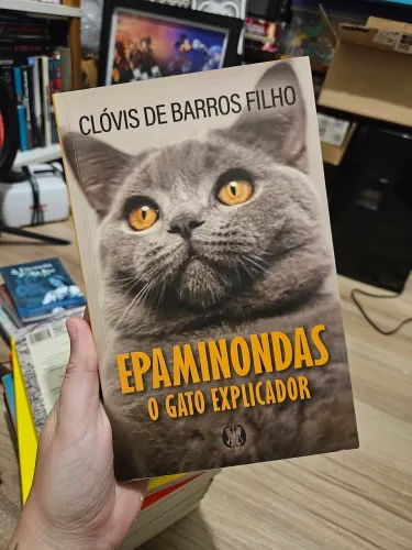 Livro Epaminondas O Gato Explicador - Clovis de Barros