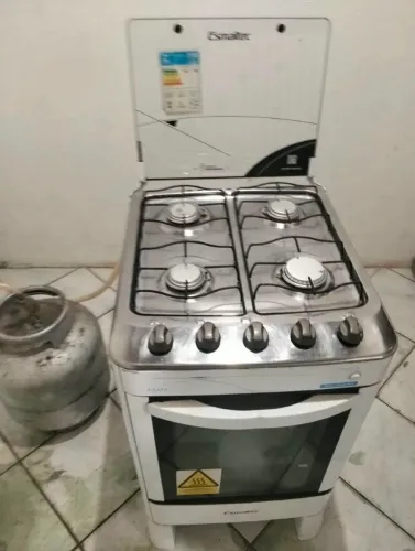 Fogão Esmaltec seminovo 4 bocas com forno, FAÇO ENTREGA!!