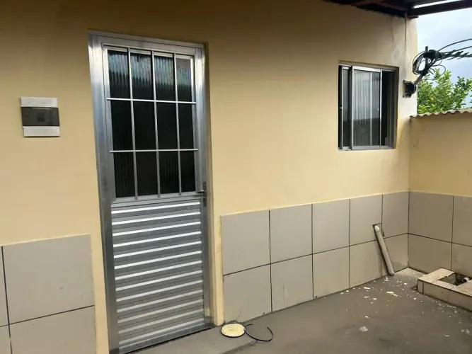 Imóvel para aluguel possui 30 metros quadrados com 1 quarto em Coqueiro - Belém - PA