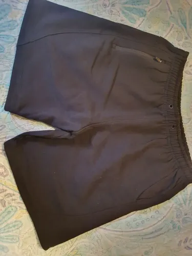 Bermuda moletom, excelente estado