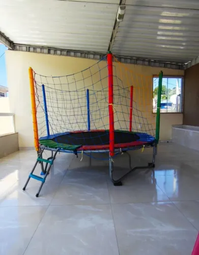 Vendo Pula Pula 2,44 metros. 