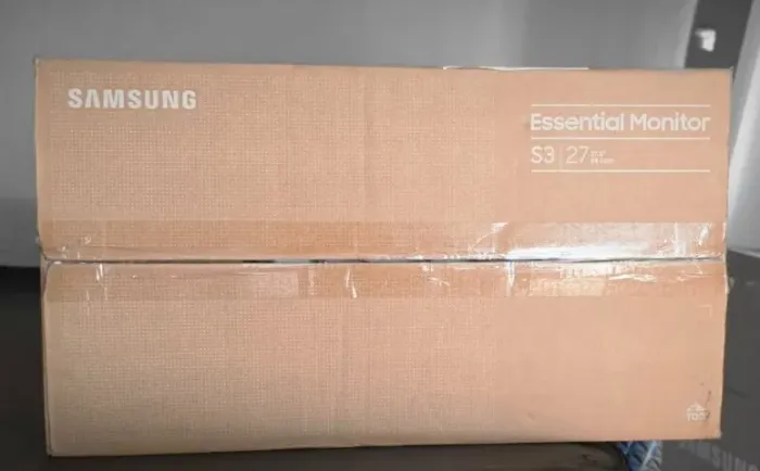 Monitor Samsung 27' Full HD Essential S3