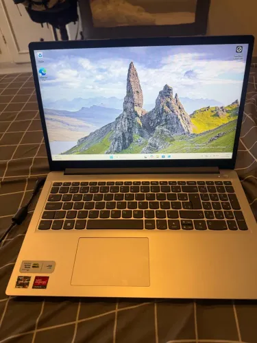 Título: Notebook Lenovo IdeaPad 1 Ryzen 3 ? Novo, pouquíssimo uso