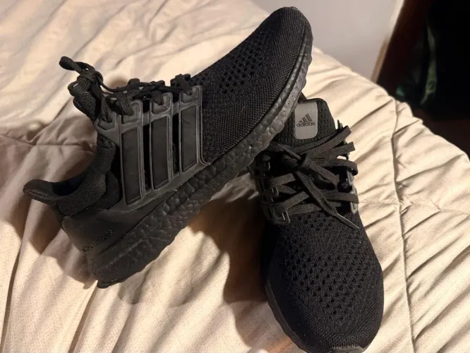 Adidas UltraBoost 1.0