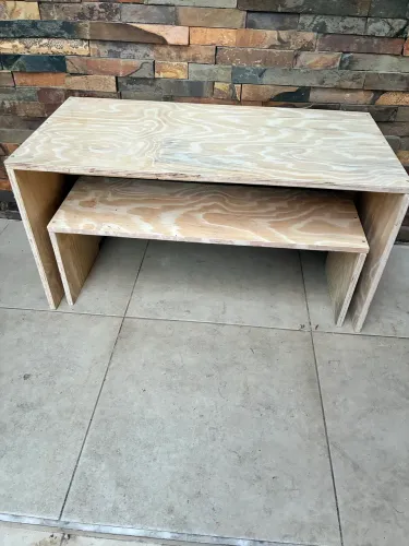 Mesa de madeira infantil