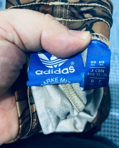 Bermuda Adidas Originals GG