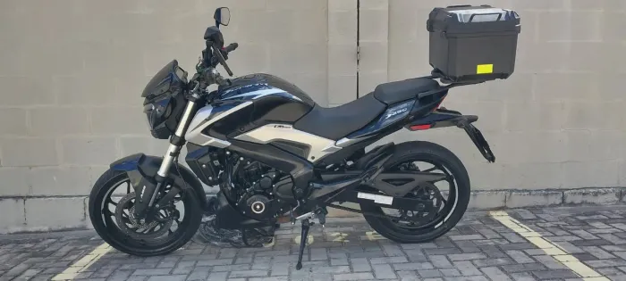 Moto Bajaj Dominar 250 - 2025