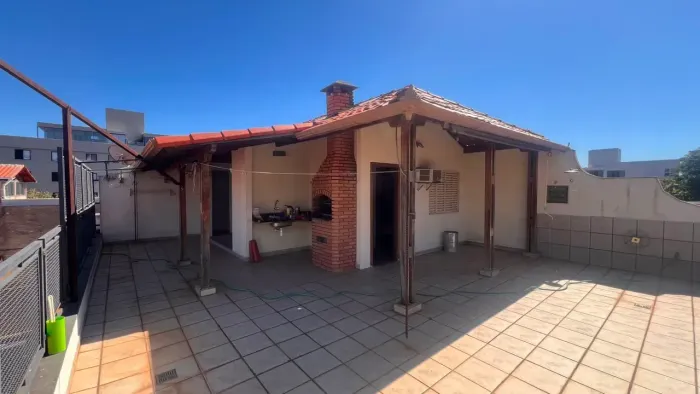 Imóvel para aluguel possui 253 metros quadrados com 5 quartos em Esplanada - Belo Horizont