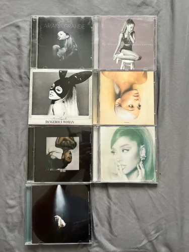 CDs Ariana Grande