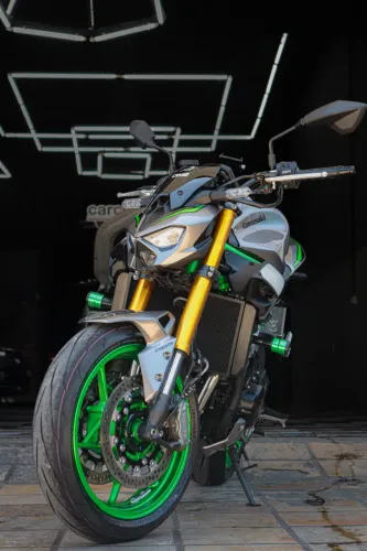 Kawasaki Z 900 R Edition 2026