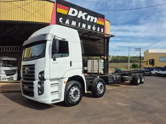 VW 19.320 constellation 2008 completo 8x2 chassi