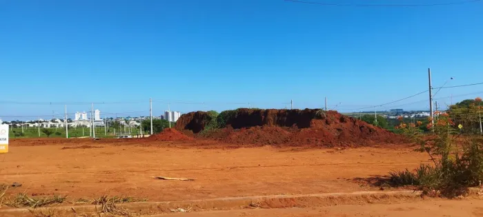 Terreno à venda no bairro Quinta Alto Umuarama em Uberlândia