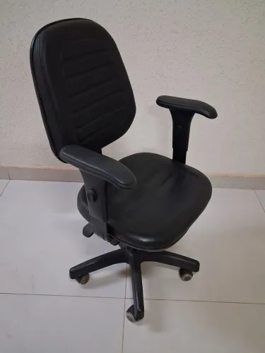 CADEIRA DE ESCRITÓRIO DIRETOR