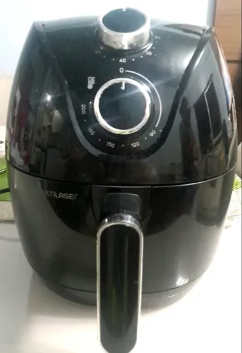 Air Fryer 4 litros Multilaser com defeito 