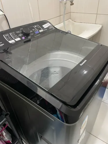 Máquina de lavar roupa da Panasonic