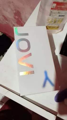 Celular jovi y 21