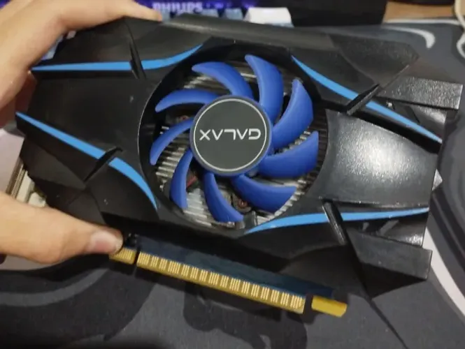 Placa de Vídeo GT 1030 2GB - Com Defeito (Leia a Descrição)