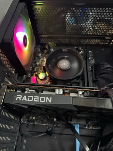 PLACA DE VÍDEO RX6600