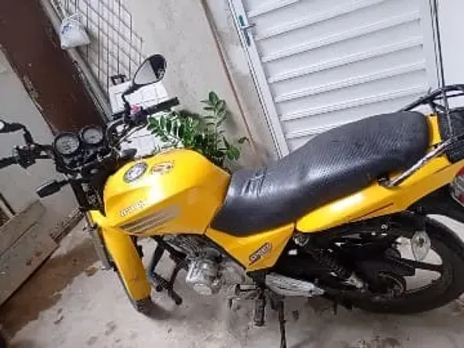 Dafra 150 2010 emplacada