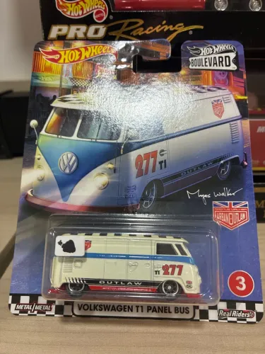 Hot Wheels T1 Volkswagen Panel Bus