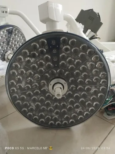 Foco cirúrgico de teto - LED/ MAQUET 