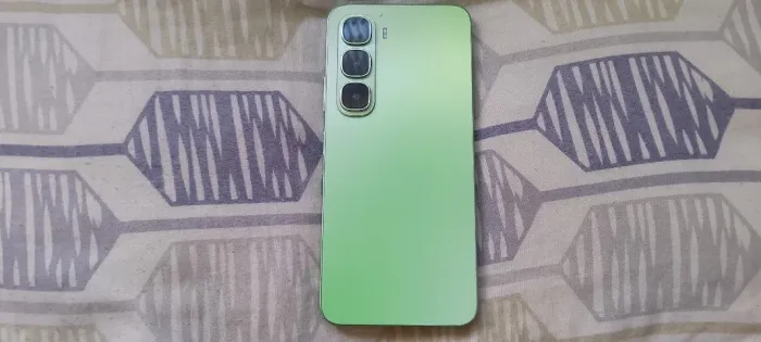 Celular infinix 60