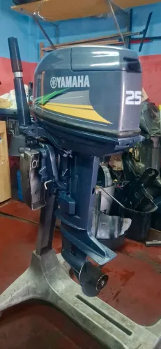 MOTOR DE POPA 25HP YAMAHA 2T P. MANUAL