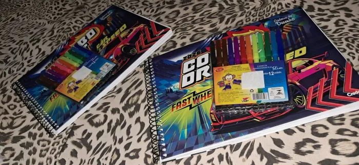 Kits 2 caderno de desenho com caneta hidrográfica os dois kits por 25 ou cda por 15 novos