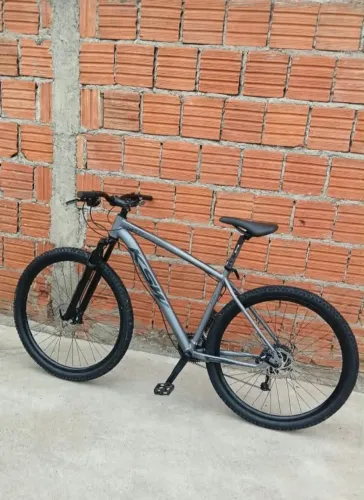 Vendo bicicleta nova 5 meses de uso