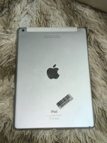 iPad Antigo (2ª/3ª Geração) - Tela Trincada / Não Liga