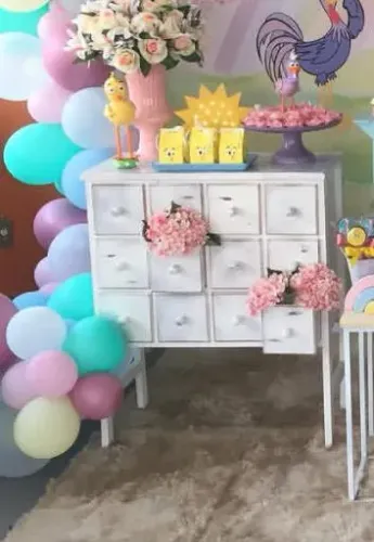 Cômoda para decoração de festa