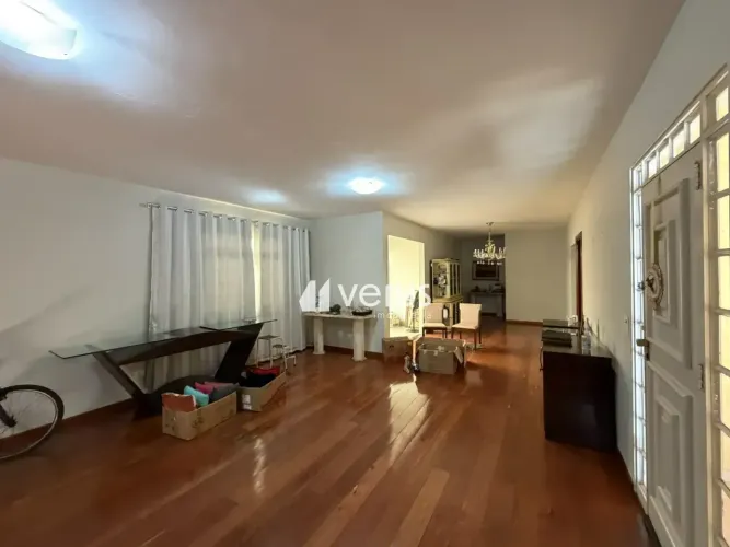 Casa para aluguel, 3 quartos, 1 suíte, 3 vagas, Lidice - Uberlândia/MG