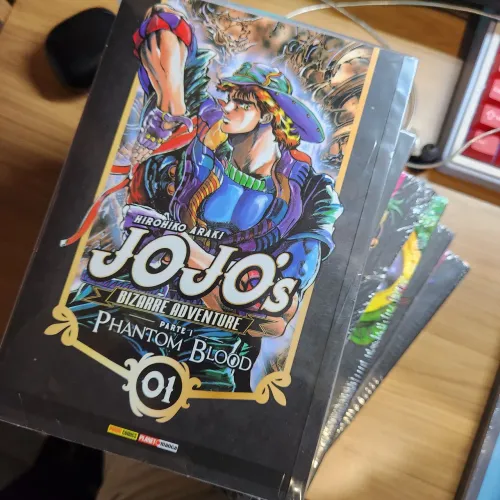 Jojo Bizarre Adventures Parte 1 e 2 completo (parte 2 lacrado)